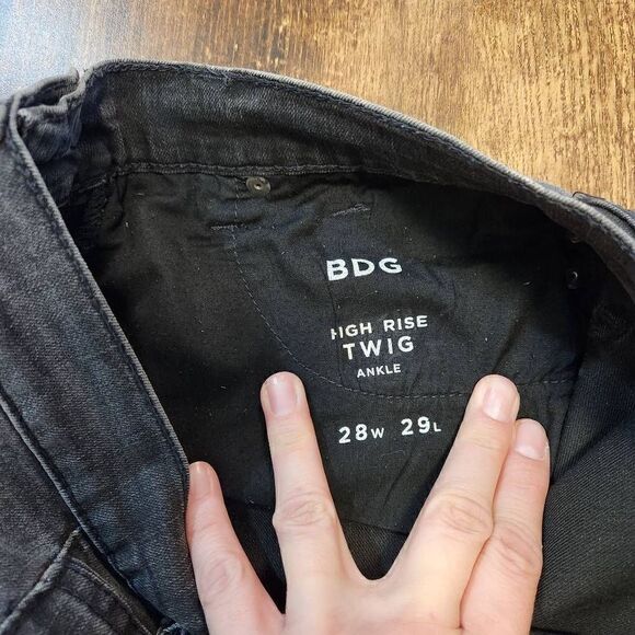 BDG "High Rise Twig Ankle" jeans - Picture 3 of 8